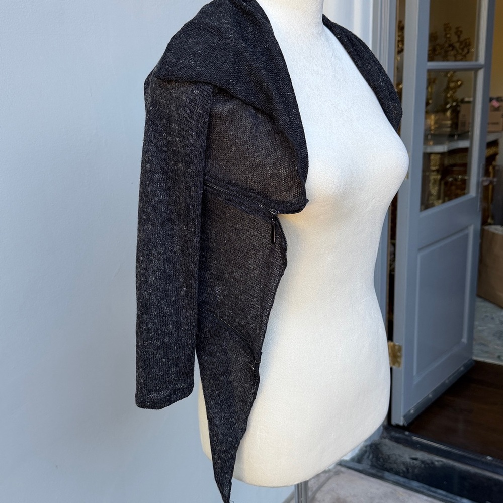 VINTAGE HAVANA Girl’s Black Knit Sweater Cardigan w/ Zipper Details size Medium
